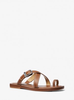 Michael Kors Ashton Leather Flat Sandal Sandalen Damen Luggage | NW6324789