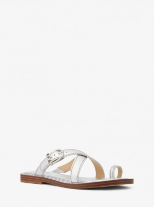 Michael Kors Ashton Metallic Leather Flat Sandal Sandalen Damen Silber | JT8419630